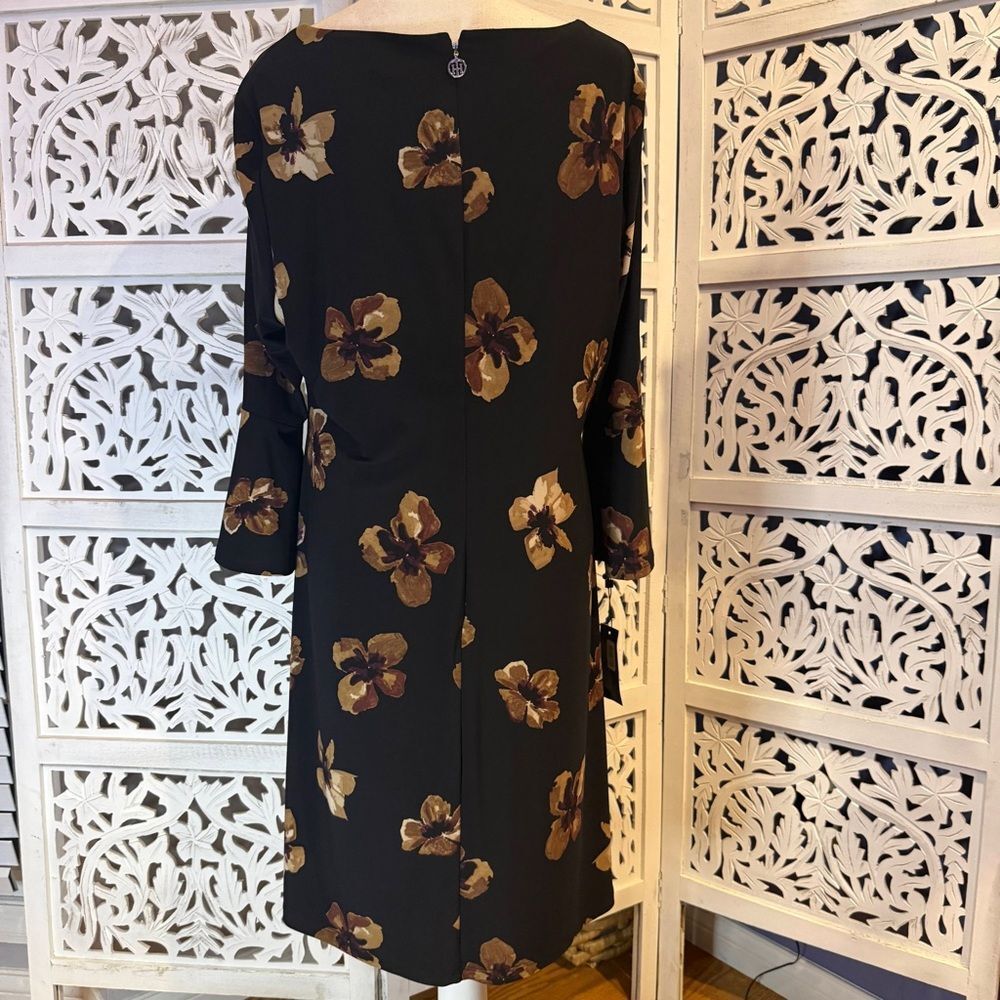 NWT Tommy Hilfiger Chic Floral Long Sleeve Dress in Black and Brown Sz 16 - Picture 2 of 6